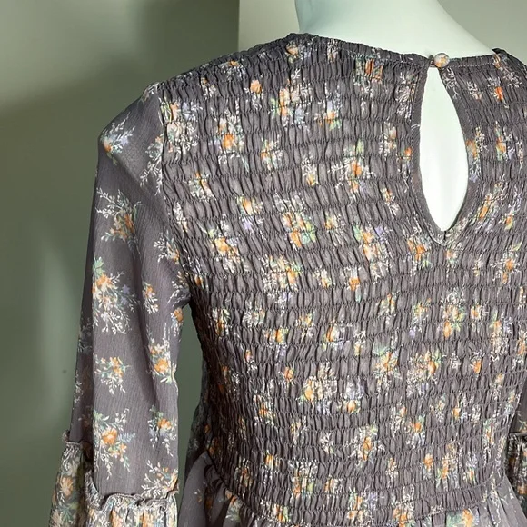 American Eagle Outfitters Bell Sleeve Top - Picture 3 of 7